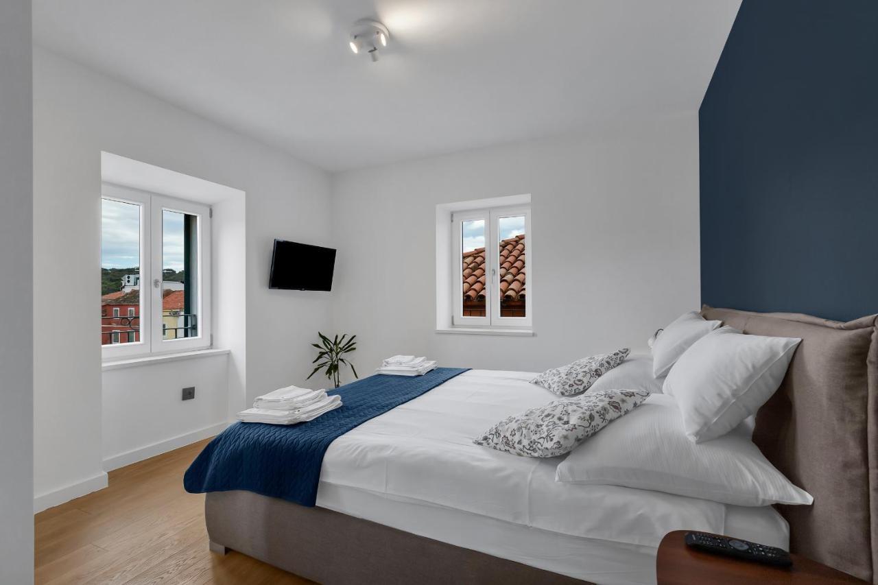 The Square Makarska, Lux App In The Heart Of The City Esterno foto
