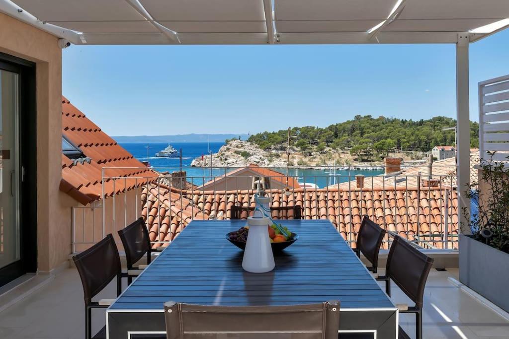 The Square Makarska, Lux App In The Heart Of The City Esterno foto