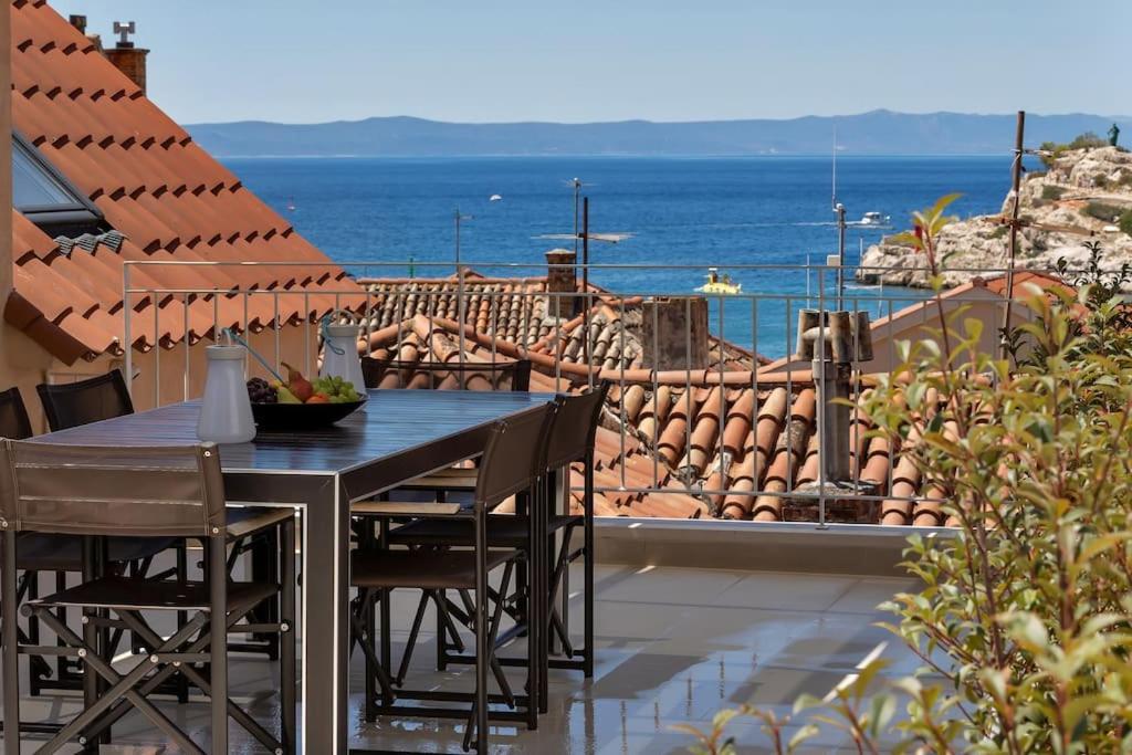 The Square Makarska, Lux App In The Heart Of The City Esterno foto