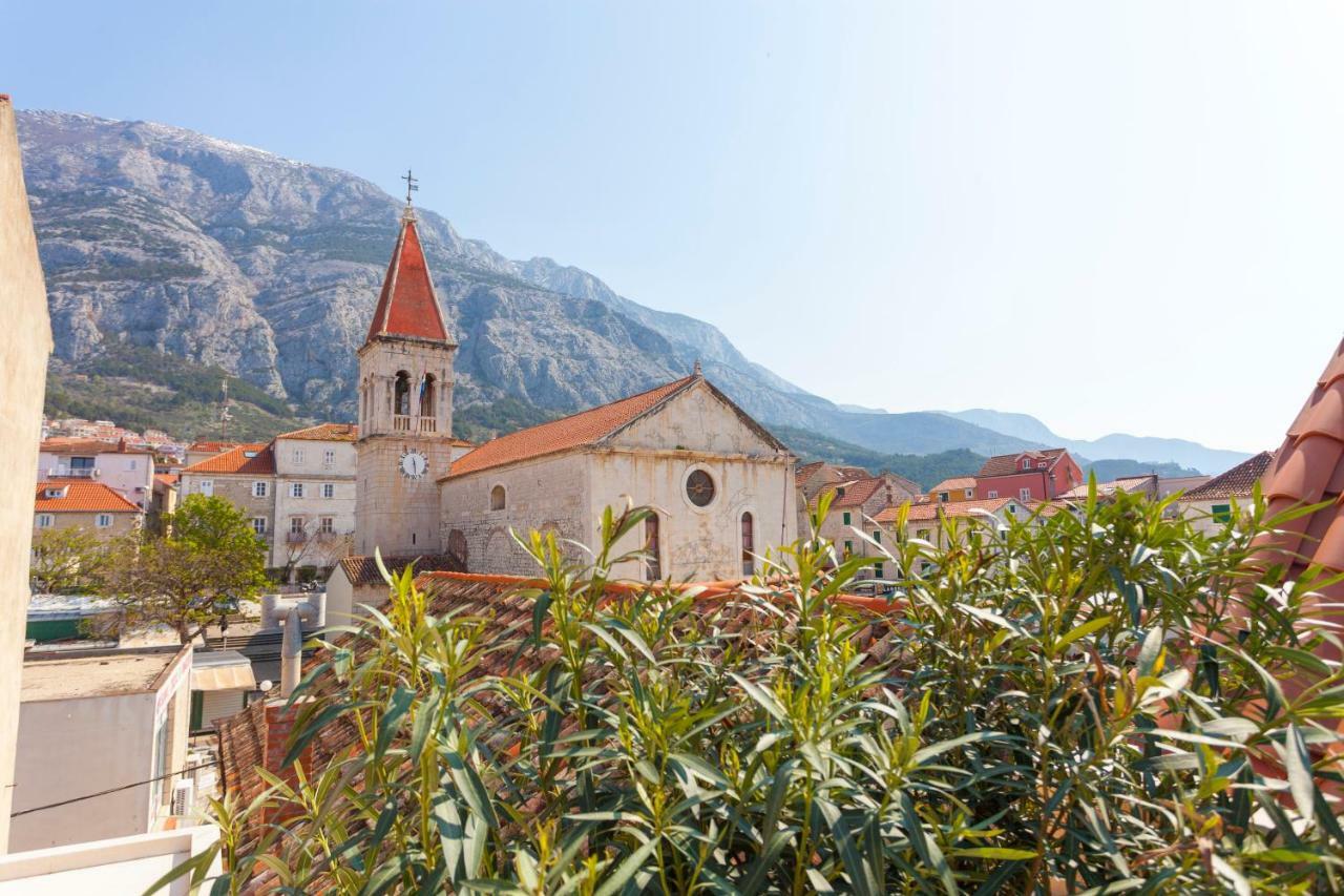 The Square Makarska, Lux App In The Heart Of The City Esterno foto
