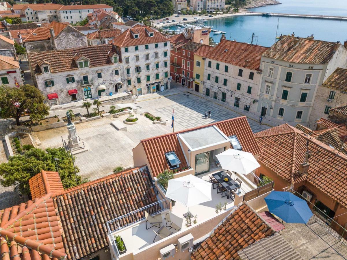 The Square Makarska, Lux App In The Heart Of The City Esterno foto