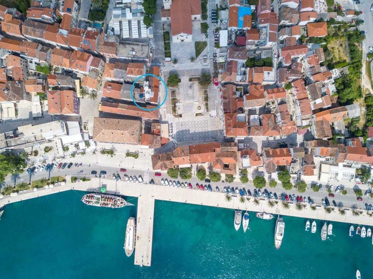 The Square Makarska, Lux App In The Heart Of The City Esterno foto